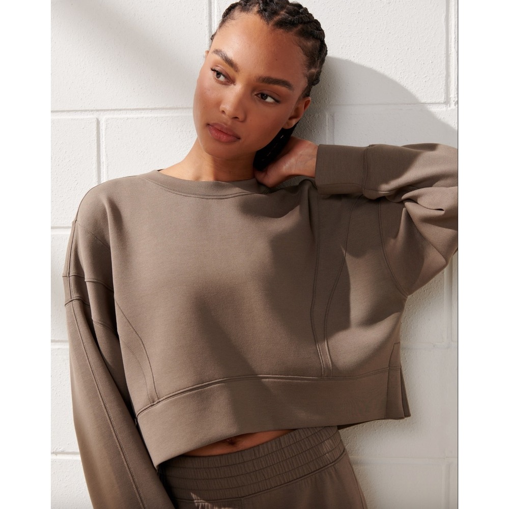 Abercrombie YPB neoKNIT Mini Crew Crop Sweatshirt Olive Brown M